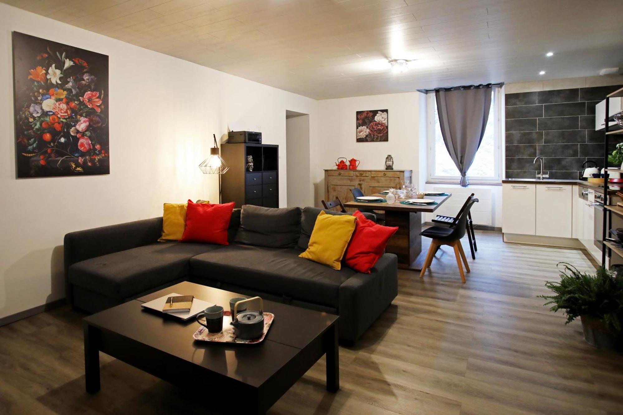 L'Atelier 57 - Votre Meuble Authentique ! Apartment Arbois Exterior photo